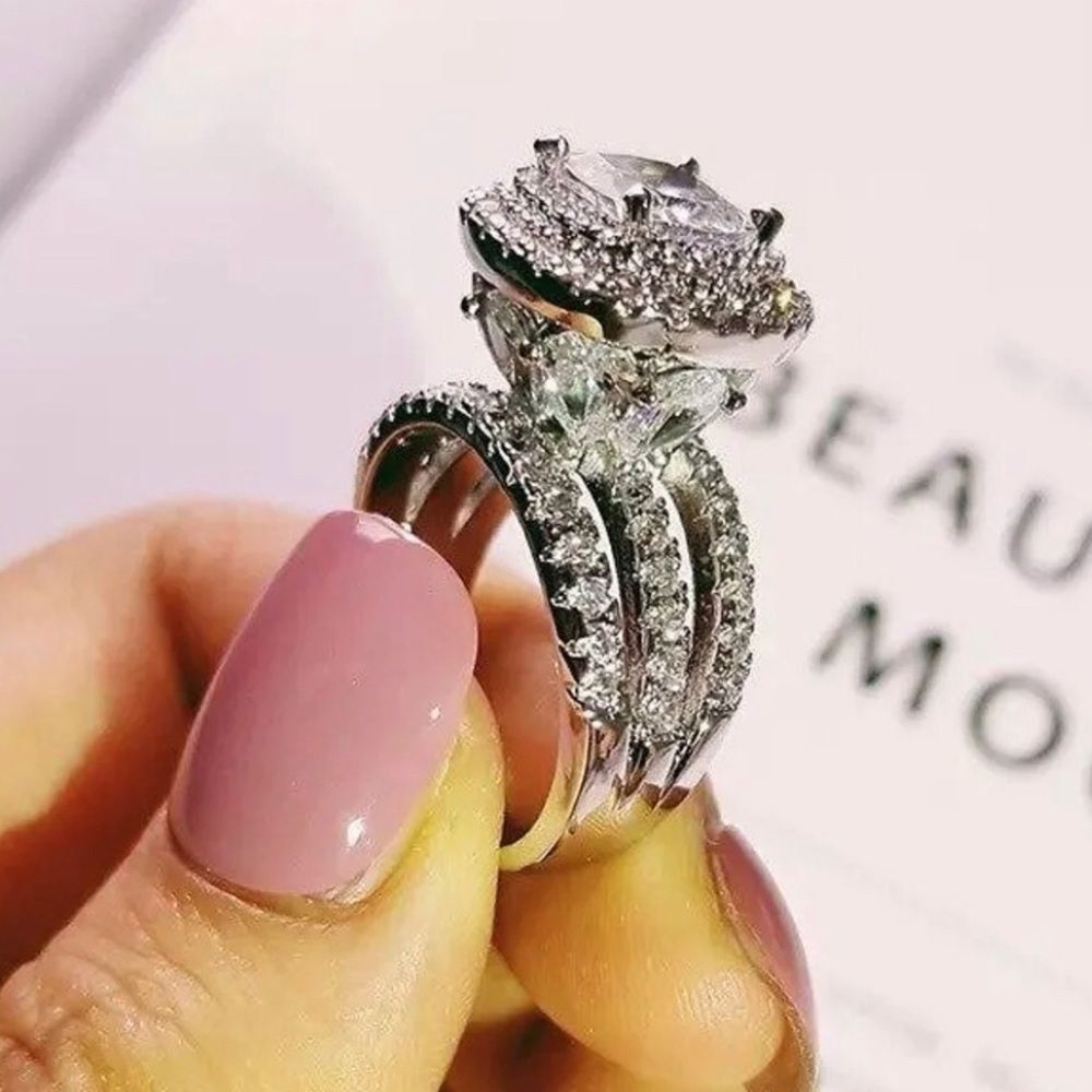 DIANA ROUND CUT RING - Picture 2 of 6